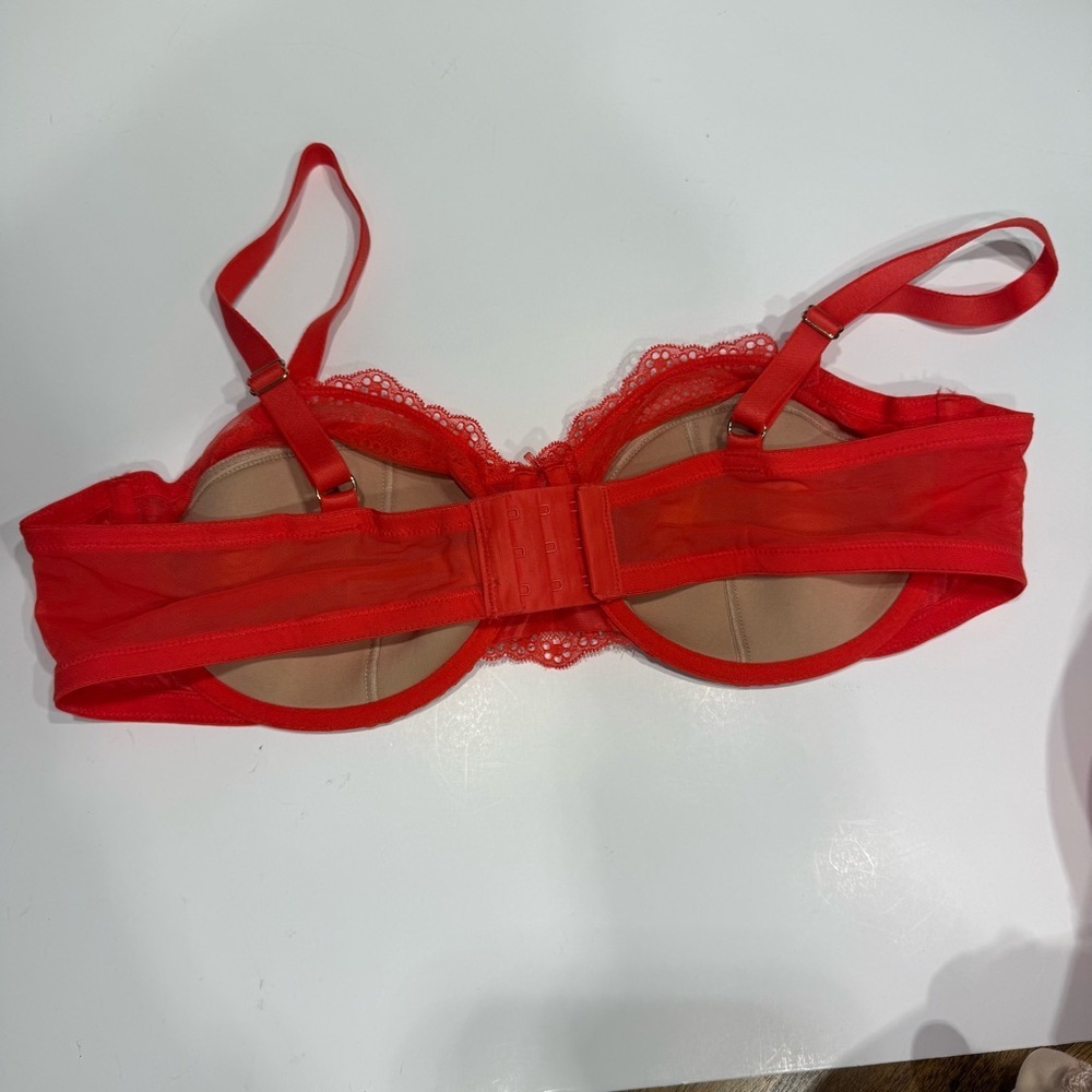 Adore Me Vibrant Red Lace Bra - Picture 4 of 5